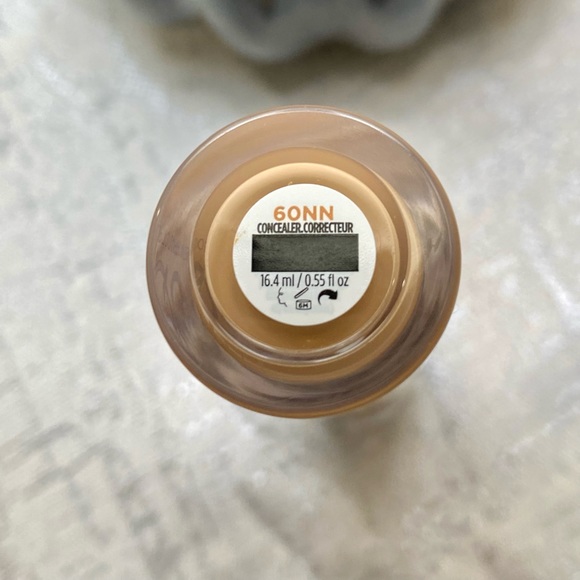 Urban Decay Quickie 24 HR Full Coverage Concealer - Picture 6 of 8